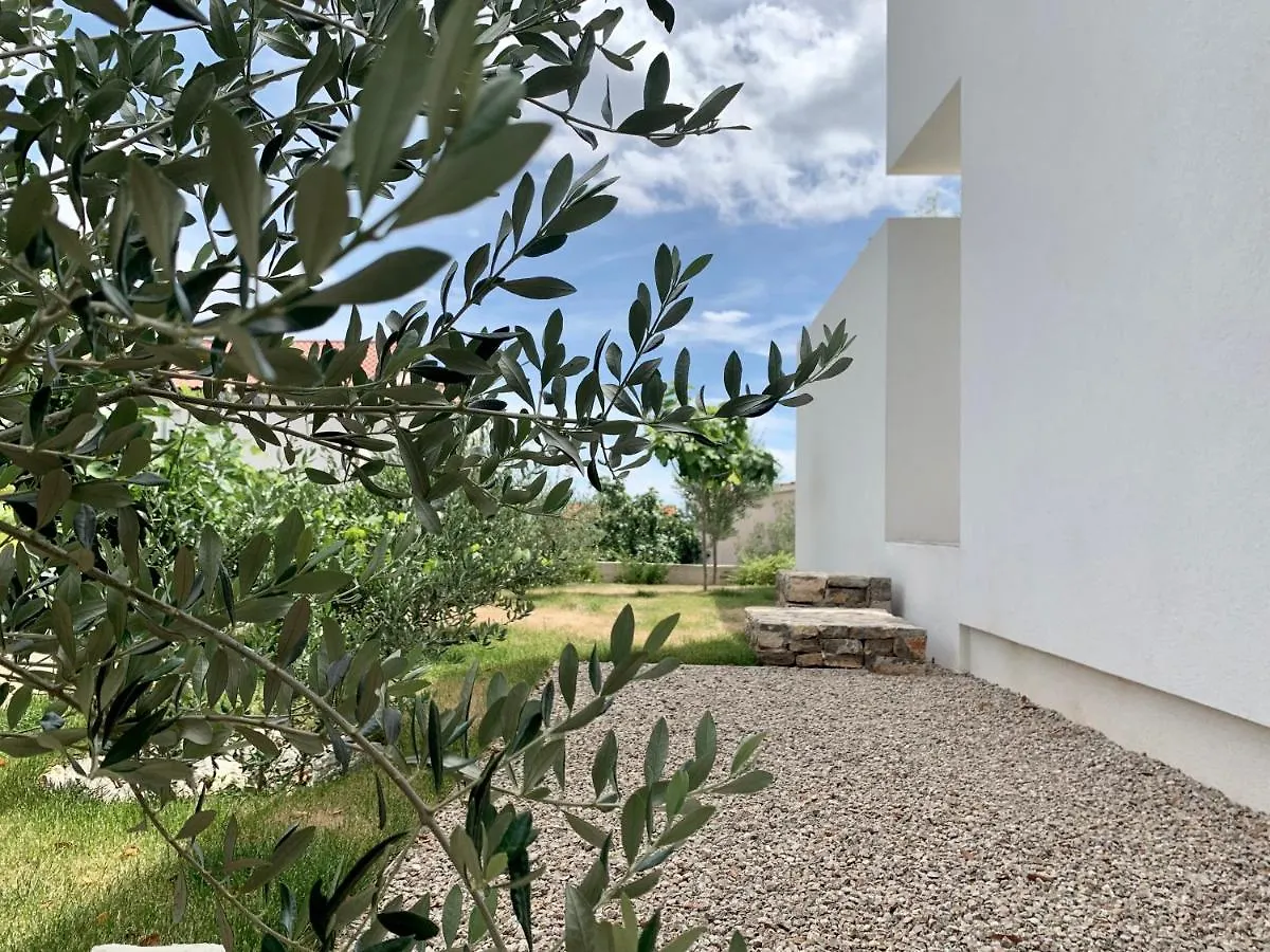 Vila Villaarh Krk Town Croatia