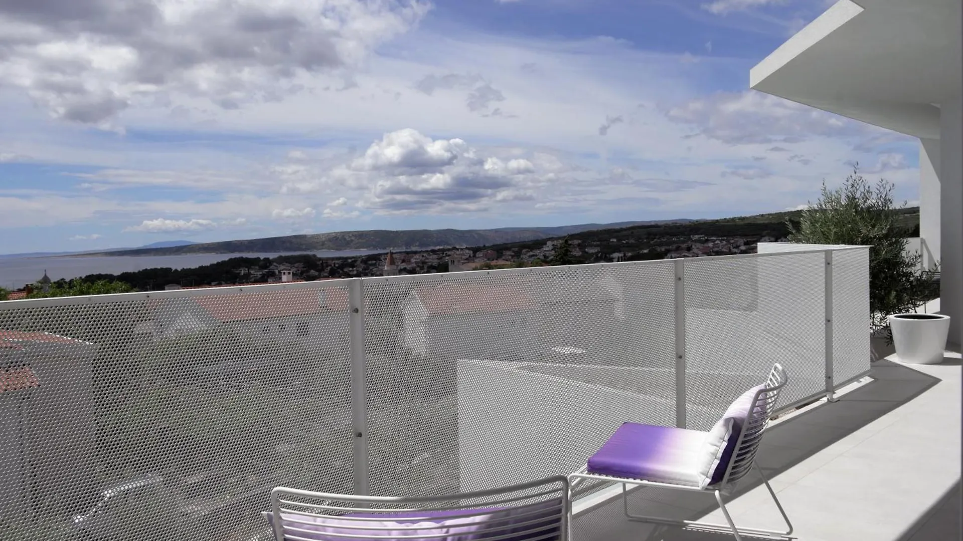 Vila Villaarh Krk Town